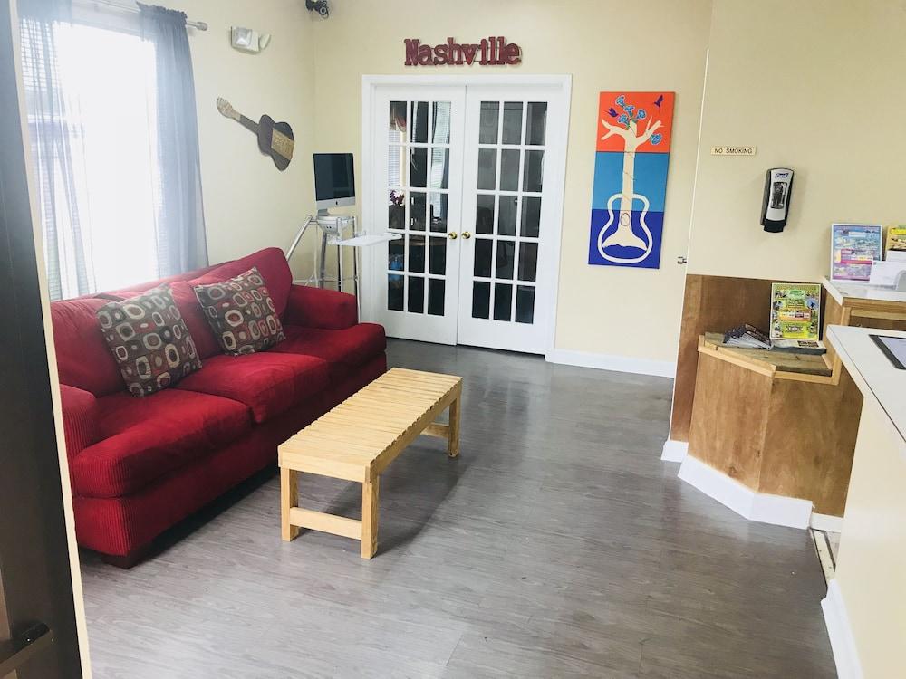 Rodeway Inn Nashville Airport Ngoại thất bức ảnh