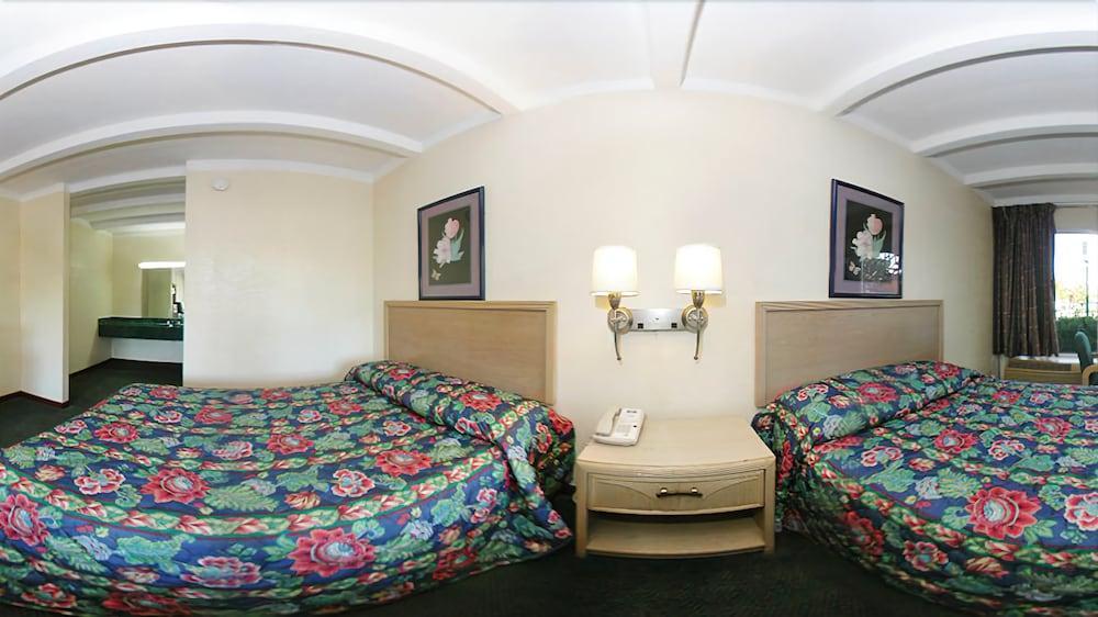 Rodeway Inn Nashville Airport Ngoại thất bức ảnh