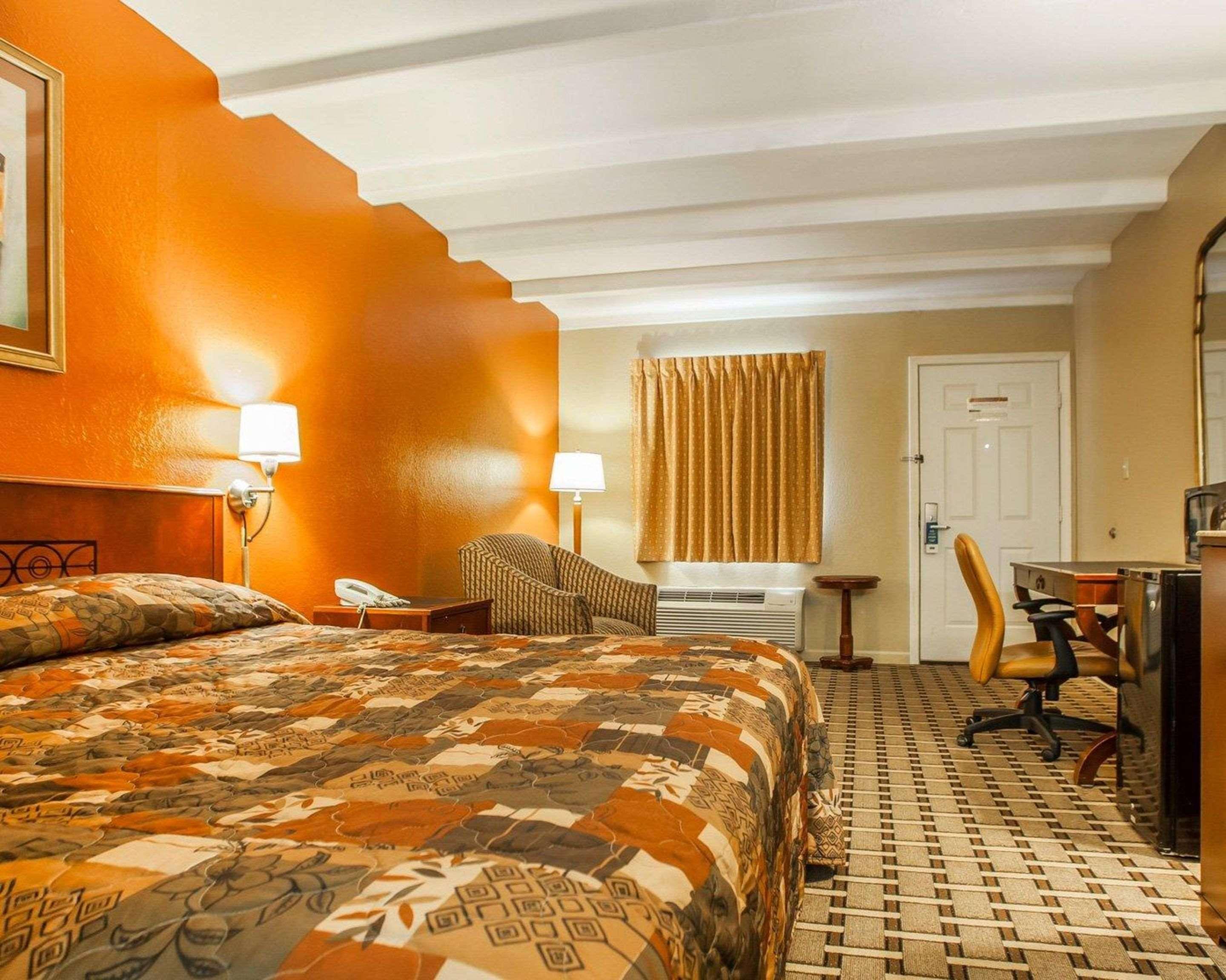 Rodeway Inn Nashville Airport Ngoại thất bức ảnh