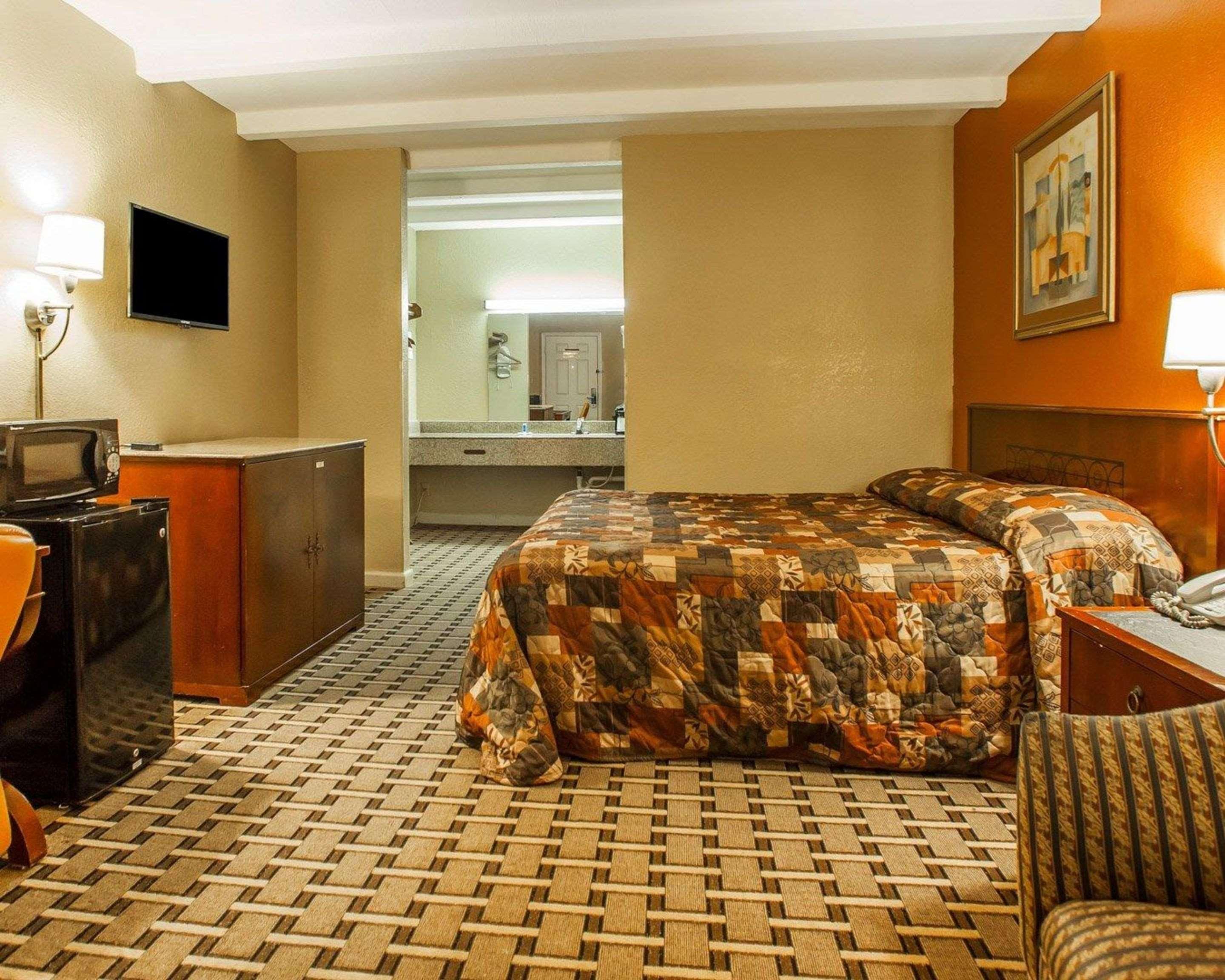 Rodeway Inn Nashville Airport Ngoại thất bức ảnh