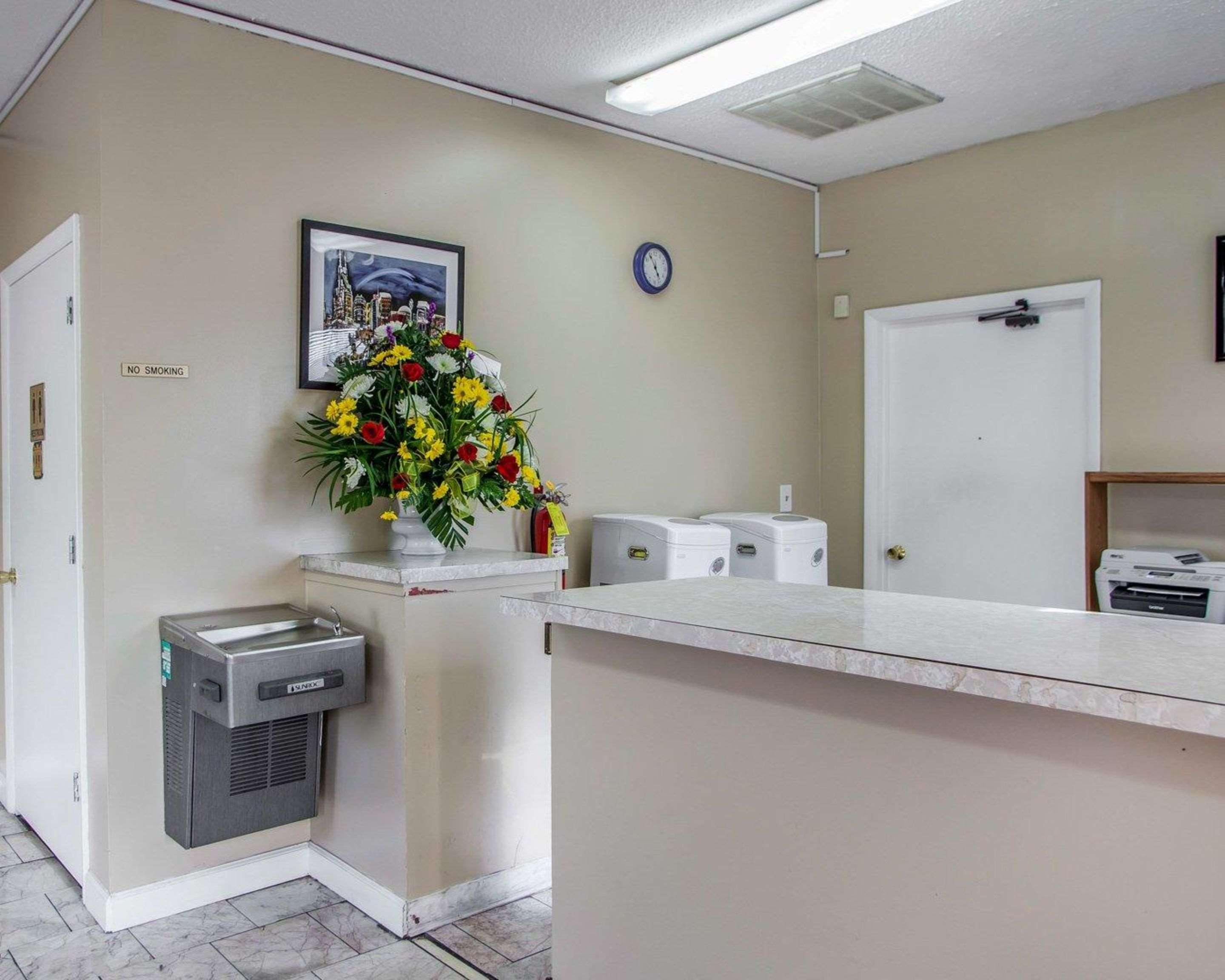 Rodeway Inn Nashville Airport Ngoại thất bức ảnh
