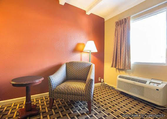 Rodeway Inn Nashville Airport Ngoại thất bức ảnh